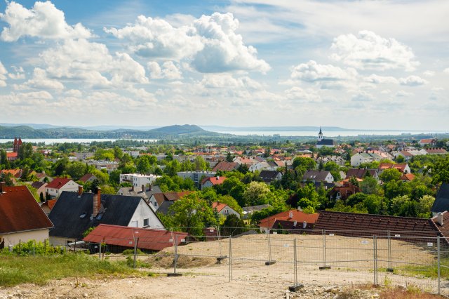 Eladó telek, Balatonfüreden, Cholnoky Jenő utcában 310 M Ft