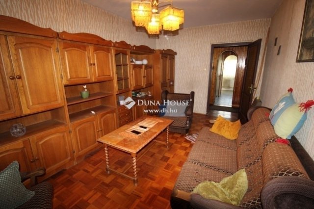 Eladó panellakás, Budaörsön 85 M Ft, 3 szobás