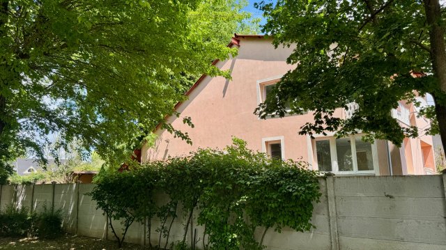 Eladó családi ház, Székesfehérvárott, Séd utcában 64.9 M Ft