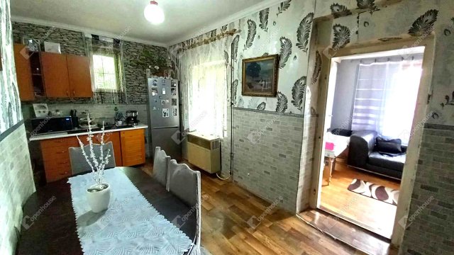 Eladó családi ház, Kőteleken 7.8 M Ft, 2 szobás