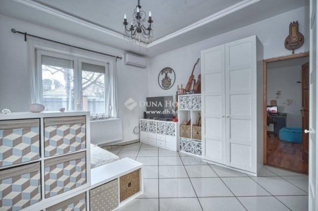 Eladó családi ház, Budapesten, XVIII. kerületben 82.9 M Ft