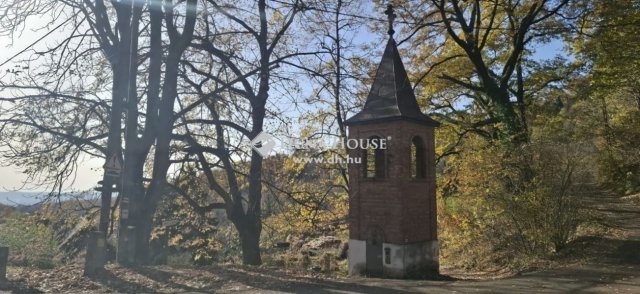 Eladó telek, Pécsett 9.9 M Ft / költözzbe.hu