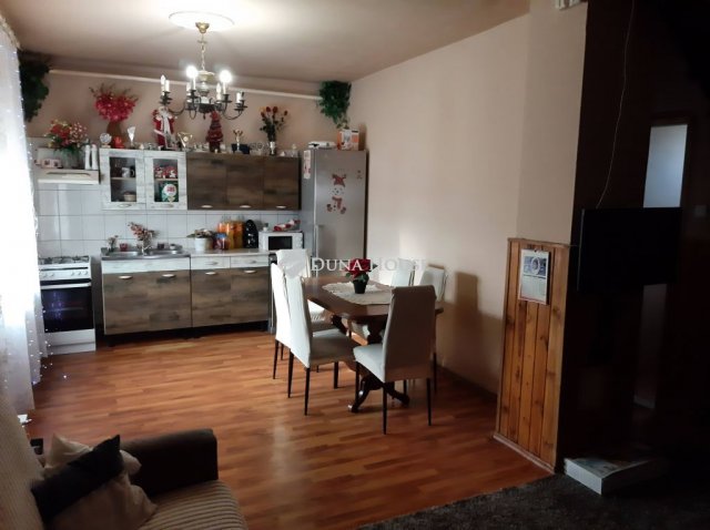 Eladó családi ház, Jászapátiban 18 M Ft, 3+3 szobás