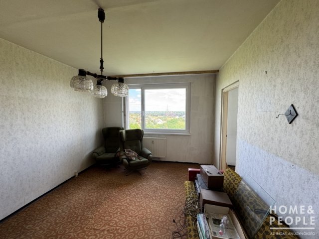 Eladó téglalakás, Szegeden 33.5 M Ft, 1+1 szobás