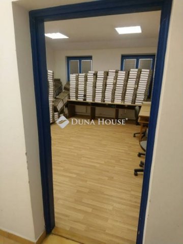 Kiadó iroda, Esztergomban 545 E Ft / hó / költözzbe.hu
