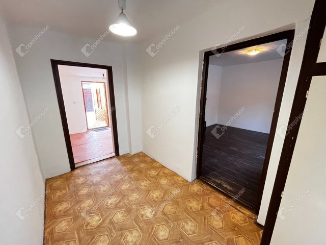 Eladó családi ház, Debrecenben 33.9 M Ft, 3 szobás