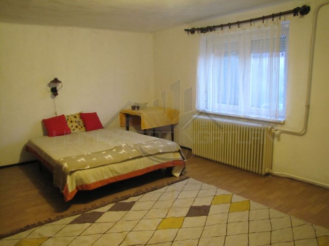 Eladó családi ház, Győrújbaráton 52.9 M Ft, 5 szobás