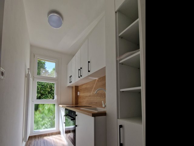 Eladó panellakás, Pécsett 0.14 M Ft, 1+1 szobás