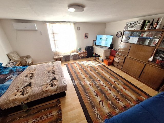 Eladó családi ház, Tiszakécskén 15.9 M Ft, 2 szobás
