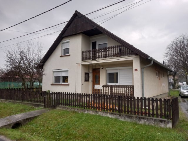 Eladó családi ház, Lentiben 41.9 M Ft, 5 szobás