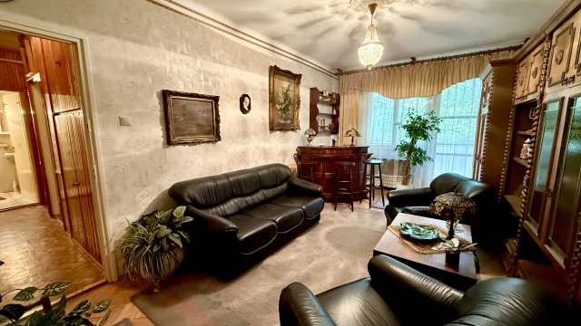 Eladó téglalakás, Szegeden 48 M Ft, 2 szobás