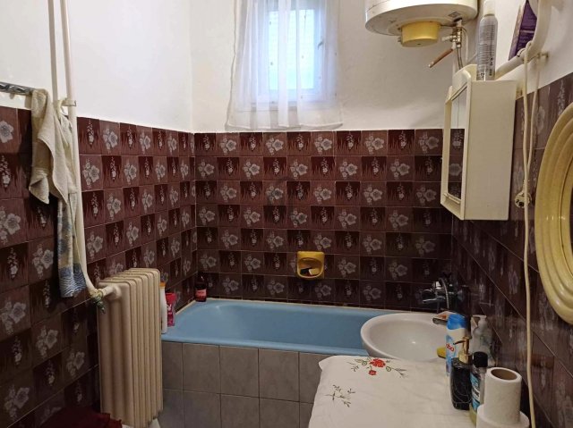 Eladó családi ház, Sárándon 24.9 M Ft, 2 szobás