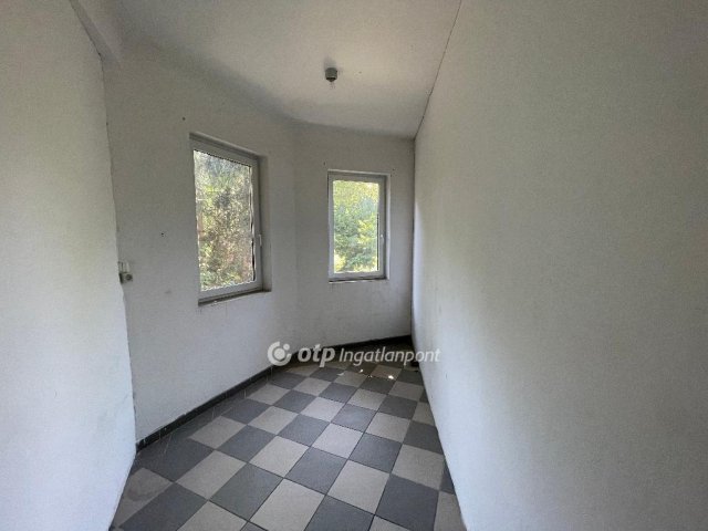 Eladó családi ház, Budapesten, XVI. kerületben 99 M Ft