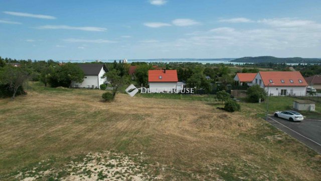 Eladó telek, Balatonfüreden 99 M Ft / költözzbe.hu