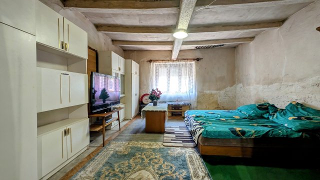 Eladó családi ház, Kecskeméten 21 M Ft, 1 szobás