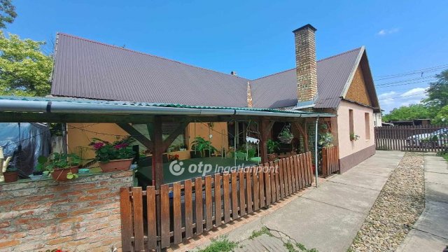 Eladó családi ház, Kabán 23 M Ft, 3 szobás