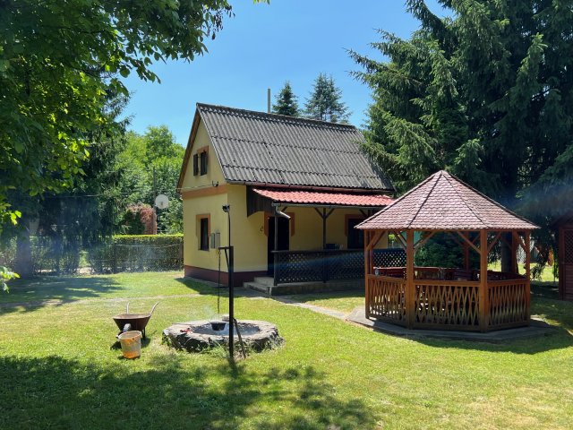 Eladó nyaraló, Szarvaskőben 33.9 M Ft, 1+2 szobás