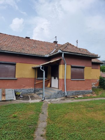 Eladó családi ház, Somoskőújfalun 4.9 M Ft, 2 szobás