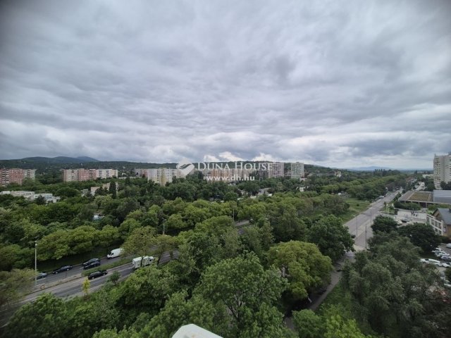 Eladó panellakás, Budapesten, III. kerületben 74.9 M Ft, 3 szobás