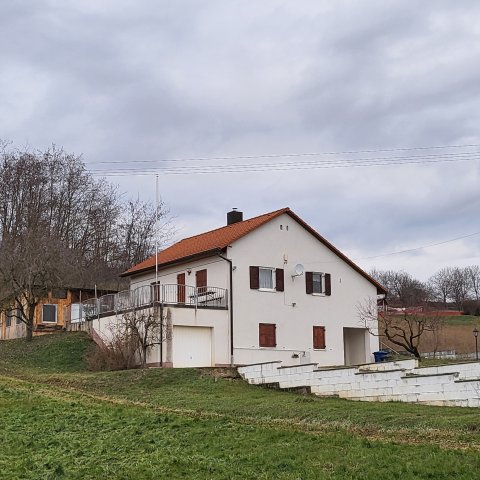 Eladó családi ház, Véménden 50 M Ft, 3 szobás