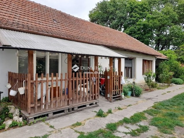Eladó családi ház, Békéscsabán 39.5 M Ft, 6 szobás