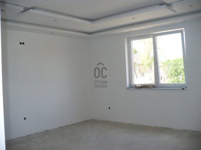 Eladó családi ház, Bagaméren 24.999 M Ft, 3 szobás