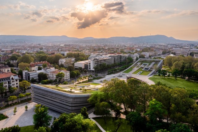 Eladó téglalakás, Budapesten, VII. kerületben, Dembinszky utcában