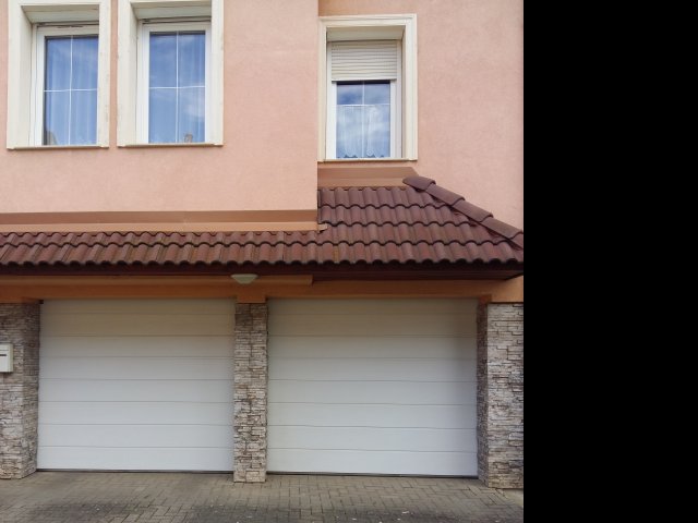 Eladó családi ház, Egerben 199 M Ft, 7 szobás