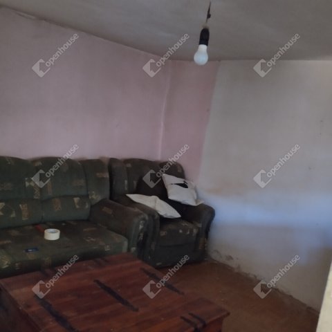 Eladó családi ház, Adorjánházán 4.2 M Ft, 2 szobás