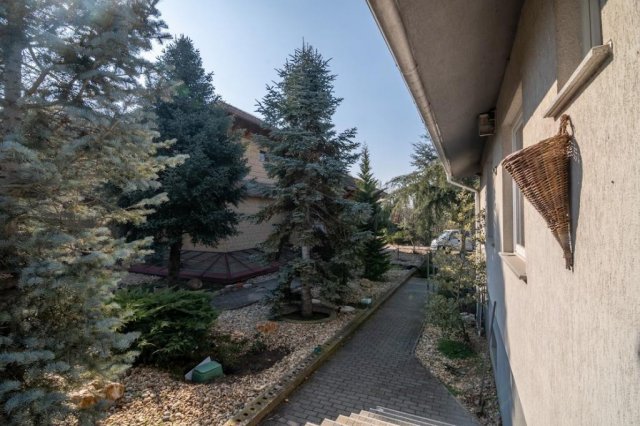 Eladó ikerház, Budapesten, XVIII. kerületben 149 M Ft, 3 szobás