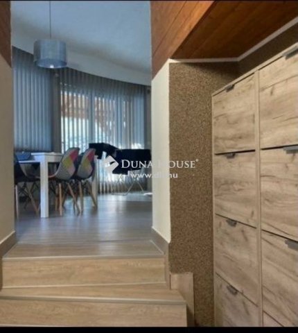Eladó családi ház, Pécsett 94.9 M Ft, 4 szobás