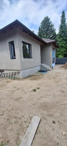 Eladó ikerház, Gödöllőn 114.9 M Ft, 5 szobás