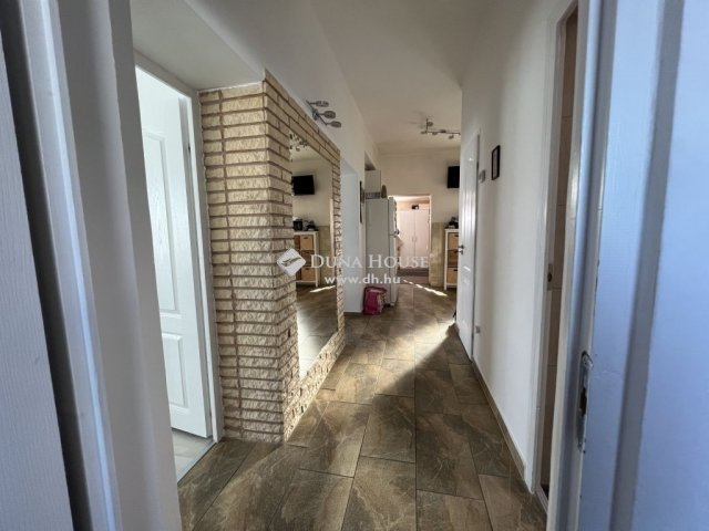 Eladó családi ház, Budapesten, XVIII. kerületben 104.9 M Ft