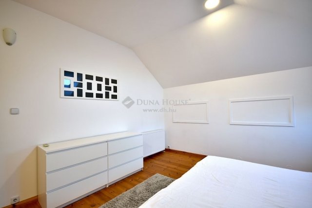 Kiadó téglalakás, albérlet, Budapesten, V. kerületben, 4 szobás