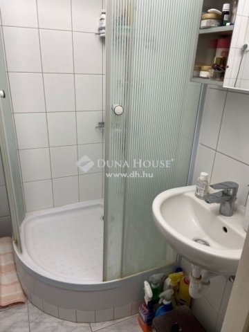 Eladó panellakás, Budapesten, XV. kerületben 69.99 M Ft