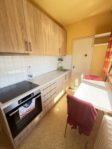 Kiadó panellakás, albérlet, Pakson 150 E Ft / hó, 2 szobás