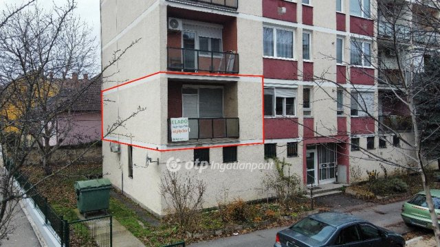 Eladó panellakás, Győrött 36.9 M Ft, 2 szobás