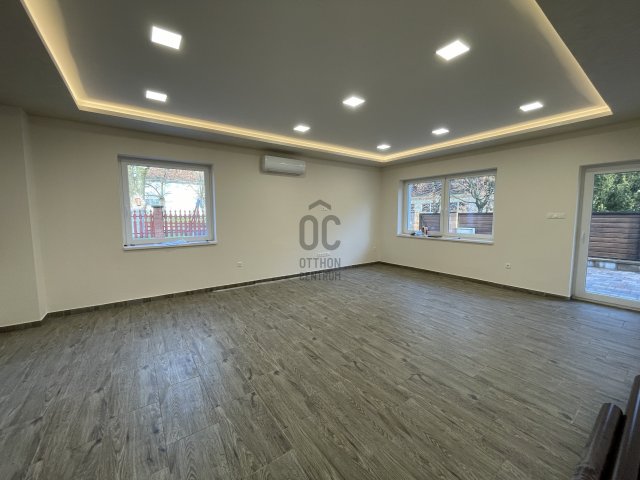 Eladó családi ház, Kunszálláson 67.8 M Ft, 4 szobás