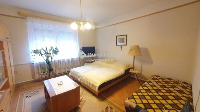 Eladó családi ház, Sülysápon 52 M Ft, 3 szobás