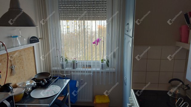 Eladó panellakás, Békéscsabán 24.9 M Ft, 2 szobás