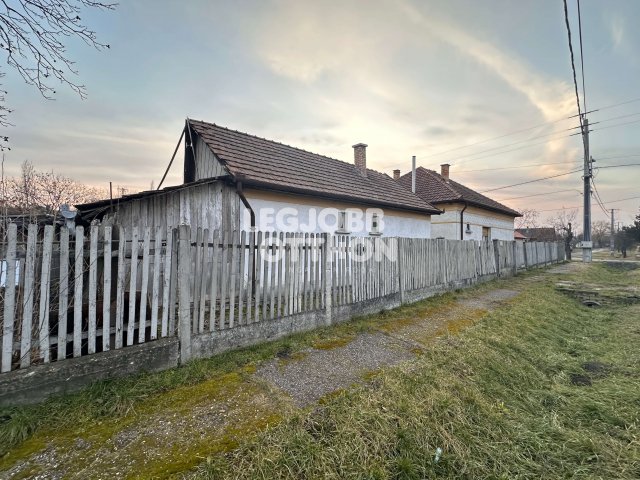 Eladó családi ház, Tápiógyörgyén 25 M Ft, 3 szobás