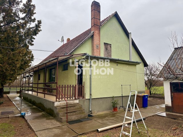 Eladó családi ház, Tápiószőlősön 36.5 M Ft, 2+1 szobás