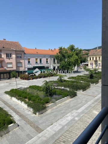 Kiadó téglalakás, albérlet, Pécsett 270 E Ft / hó, 2 szobás