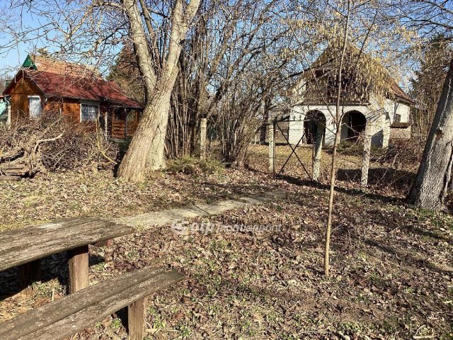 Eladó nyaraló, Gyomaendrődön 30.9 M Ft, 2 szobás