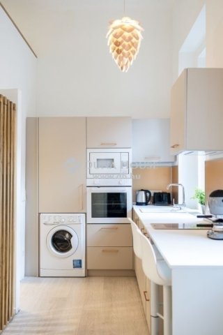 Eladó téglalakás, Budapesten, V. kerületben 199.9 M Ft, 2 szobás