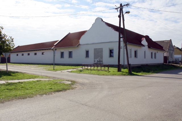 Eladó üzlethelyiség, Hajóson, Szigeti Fő utcában 56.56 M Ft