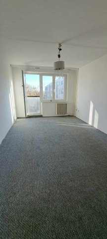 Eladó panellakás, Tatabányán 34.99 M Ft, 2 szobás