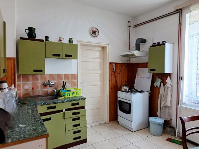Eladó családi ház, Gyöngyöshalászon 0.8 M Ft, 4 szobás