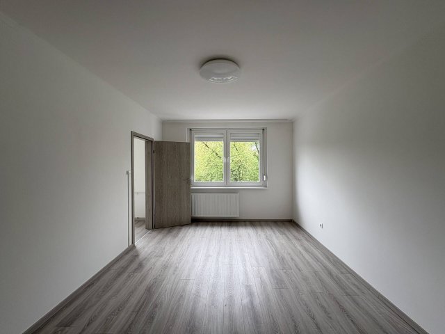 Kiadó téglalakás, albérlet, Miskolcon 105 E Ft / hó, 1+1 szobás