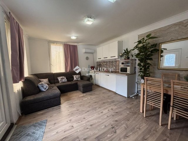 Eladó családi ház, Pilisen 24.9 M Ft, 2 szobás